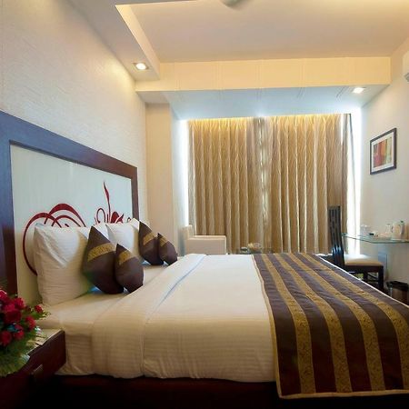 Pitrashish Grand And Premium Otel Delhi  Dış mekan fotoğraf
