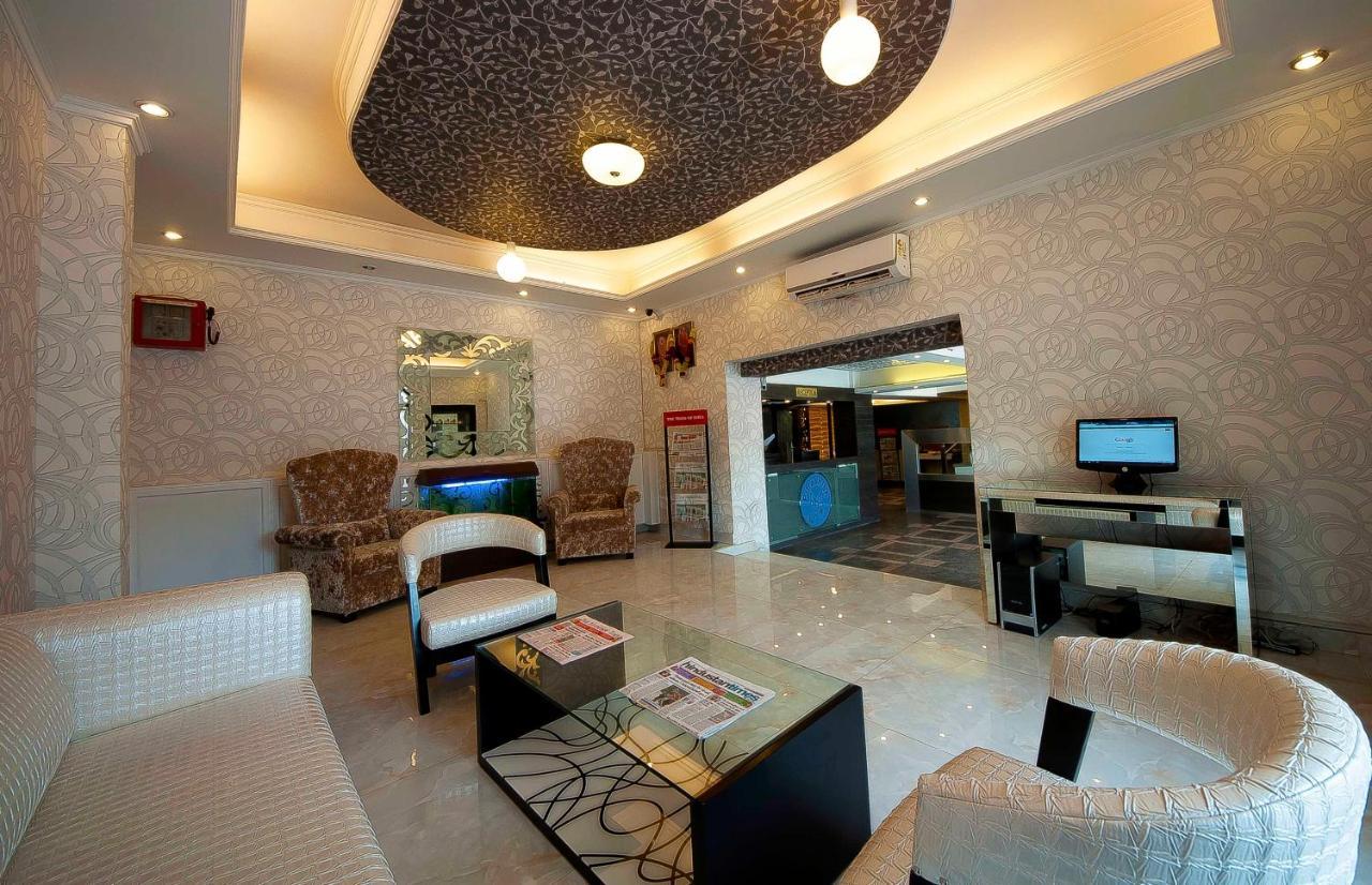 Pitrashish Grand And Premium Otel Delhi  Dış mekan fotoğraf