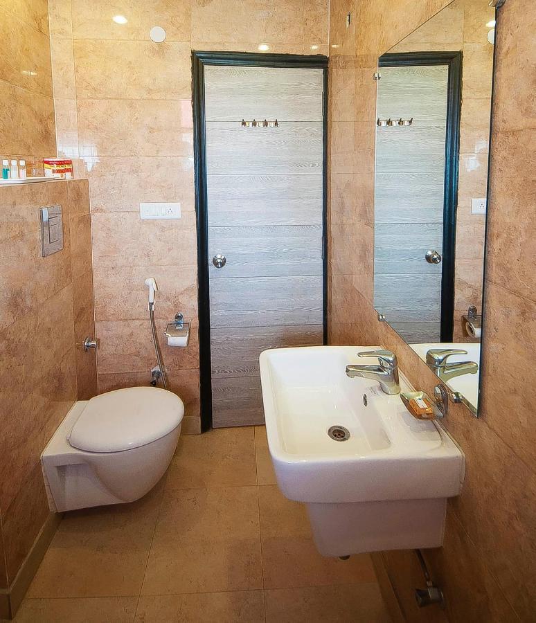 Pitrashish Grand And Premium Otel Delhi  Dış mekan fotoğraf